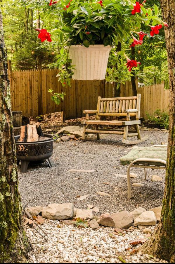 Pocono Cabin With Private Pool At Shawnee Mtn 东斯特劳兹堡 外观 照片